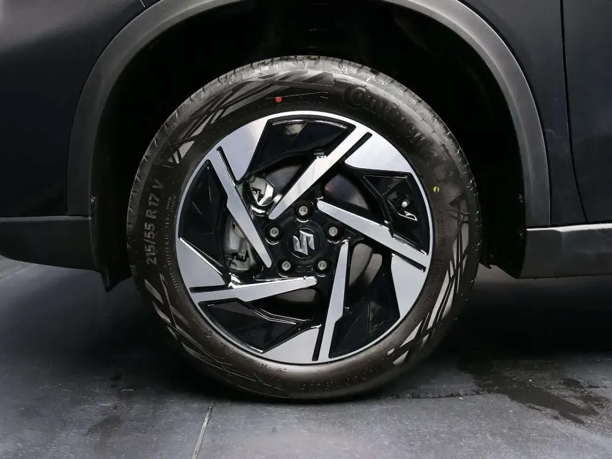 Nuova Suzuki Vitara 110 CV (80 kW) 2026 Nero SUV