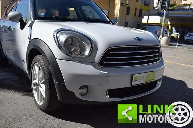 Käytetty Mini Cooper D Countryman 112 HP (82 kW) 2012 Valkoinen Katumaasturi