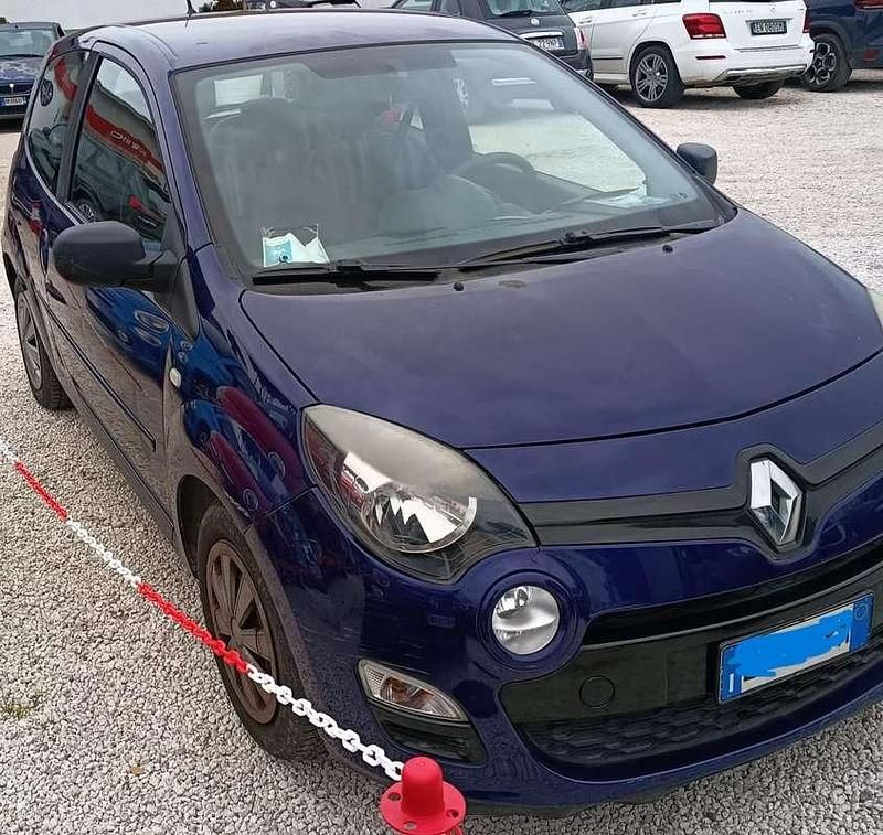 Usata Renault Twingo Night&Day 75 CV (55 kW) 2014 Blu/azzurro Utilitaria