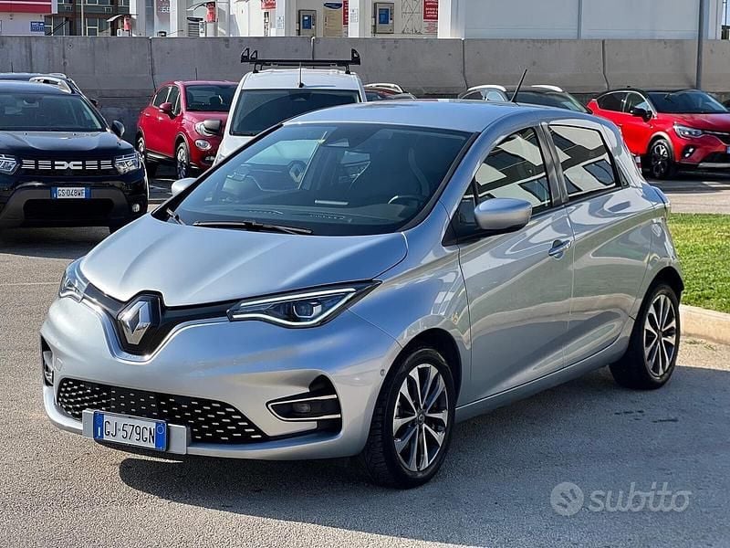 Usata Renault Zoe Intens 100 kW (136 CV) 2022 Grigio Utilitaria
