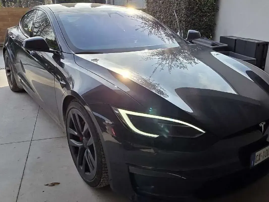 Usata Tesla Model S Performance 356 kW (485 CV) 2024 Grigio Utilitaria