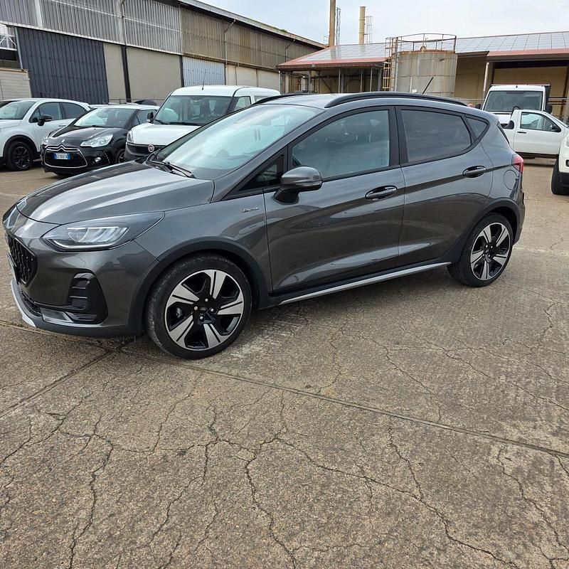 Usata Ford Fiesta Active 125 CV (91 kW) 2022 Grigio Utilitaria
