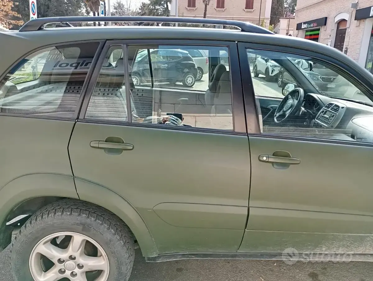 Gebraucht Toyota RAV4 116 PS (85 kW) 2003 SUV