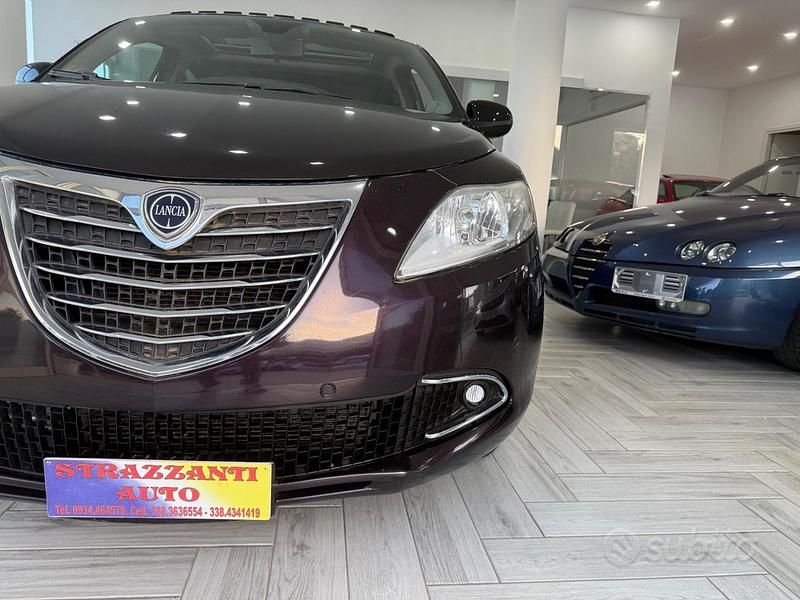 Usata Lancia Ypsilon Platinum 95 CV (69 kW) 2014 Nero Utilitaria