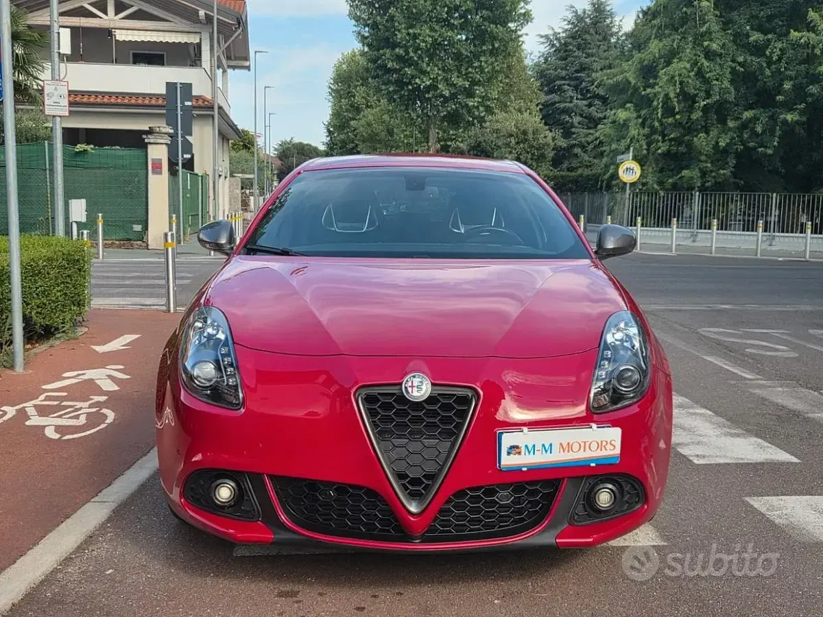 Usata Alfa Romeo Giulietta Veloce 241 CV (177 kW) 2017 Rosso Utilitaria