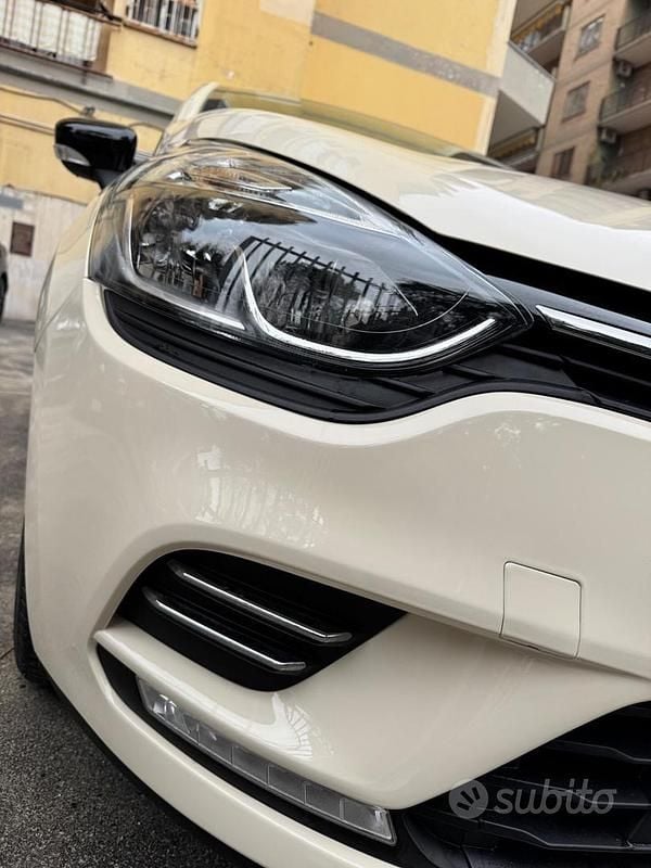 Usata Renault Clio IV Life 75 CV (55 kW) 2016 Beige Berlina