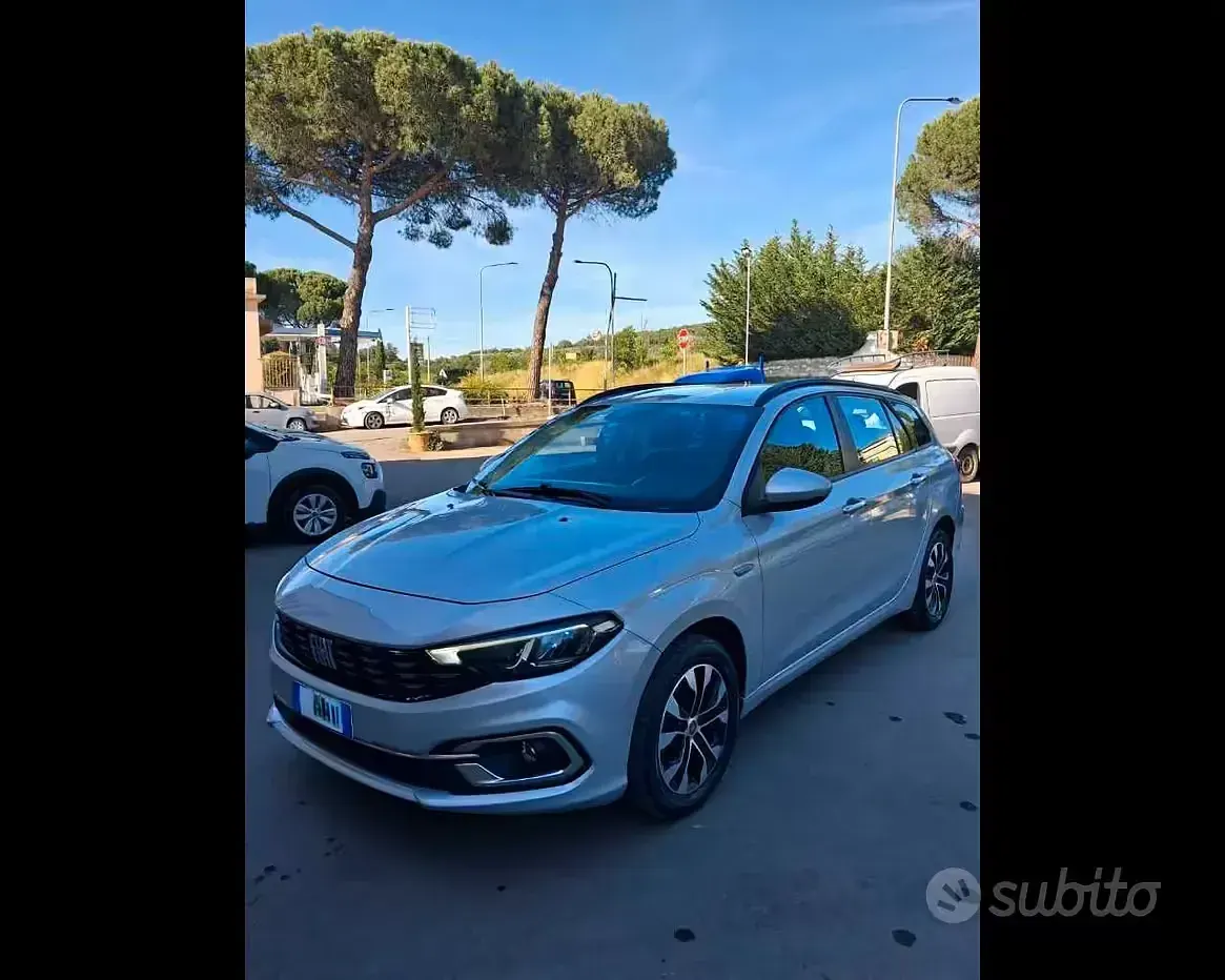 Usata Fiat Tipo City Life 95 CV (69 kW) 2022 Grigio argento metallizzato Station wagon