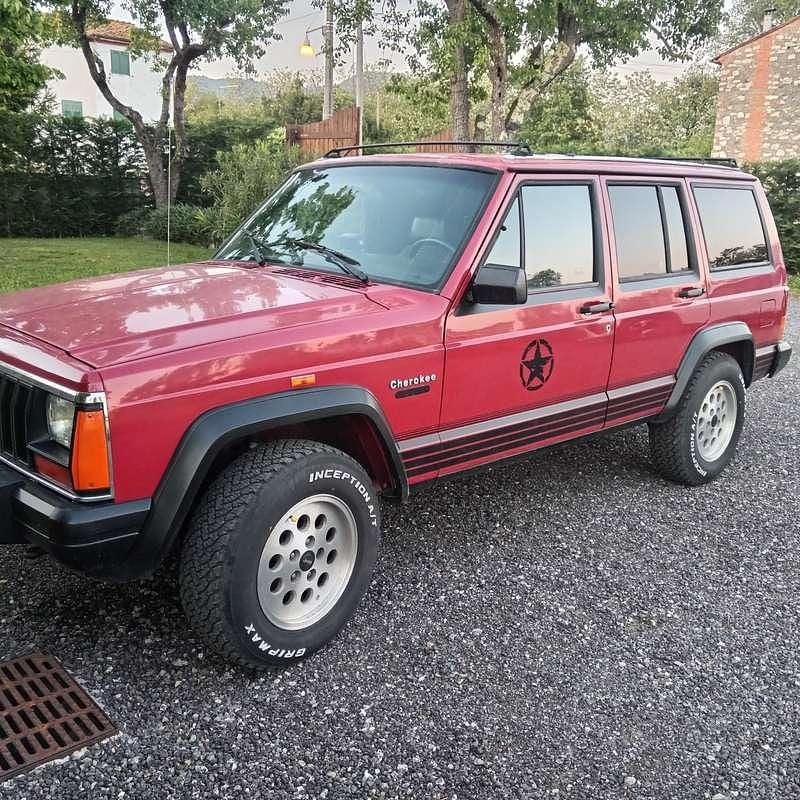 Usata Jeep Cherokee 80 CV (58 kW) 1987 SUV
