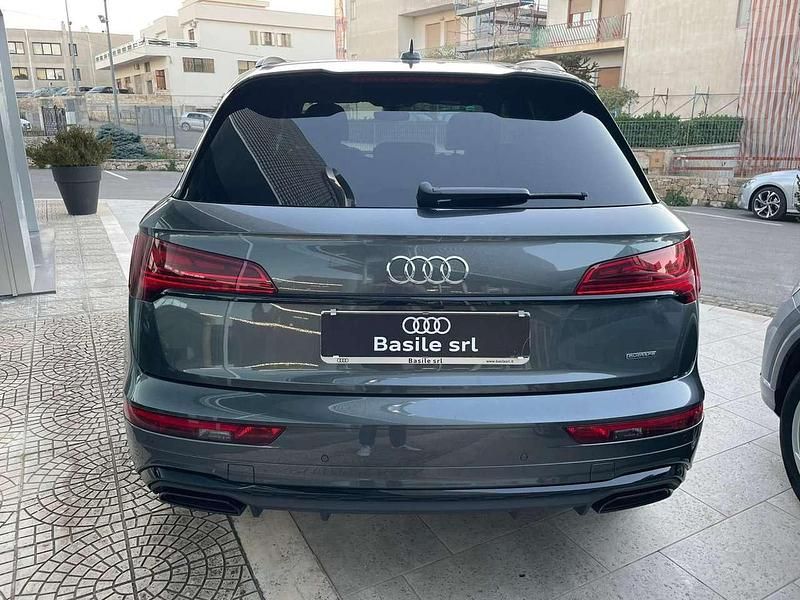 Usata Audi Q5 S-line plus 204 CV (150 kW) 2023 Grigio SUV