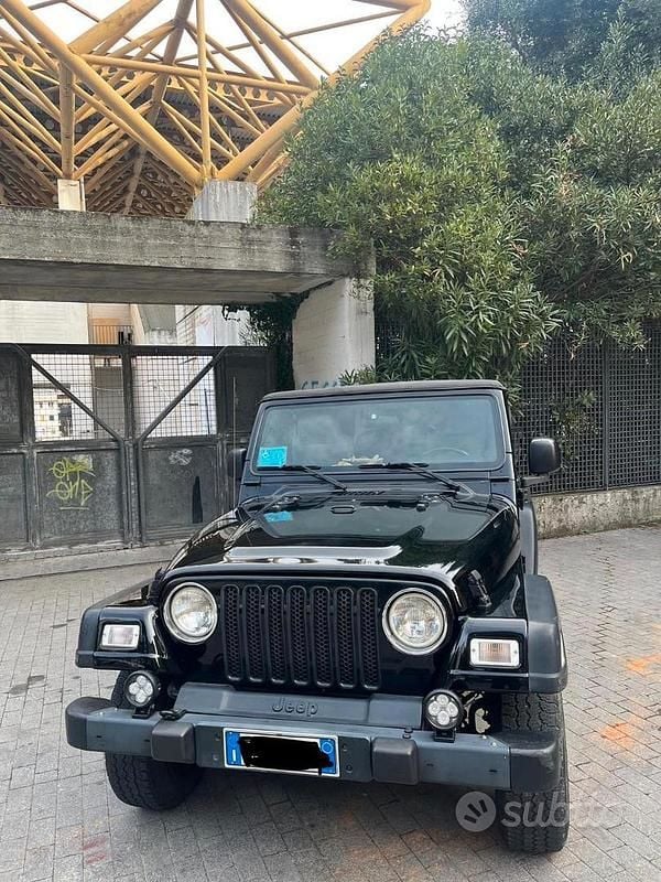 Usata Jeep Wrangler 143 CV (105 kW) 2002 Nero SUV