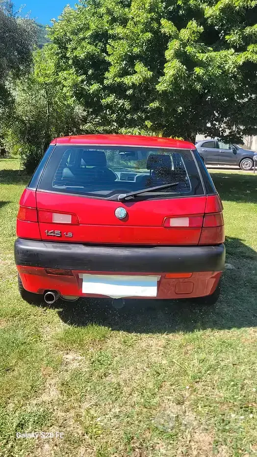 Usata Alfa Romeo 145 103 CV (75 kW) 1995 Rosso Utilitaria