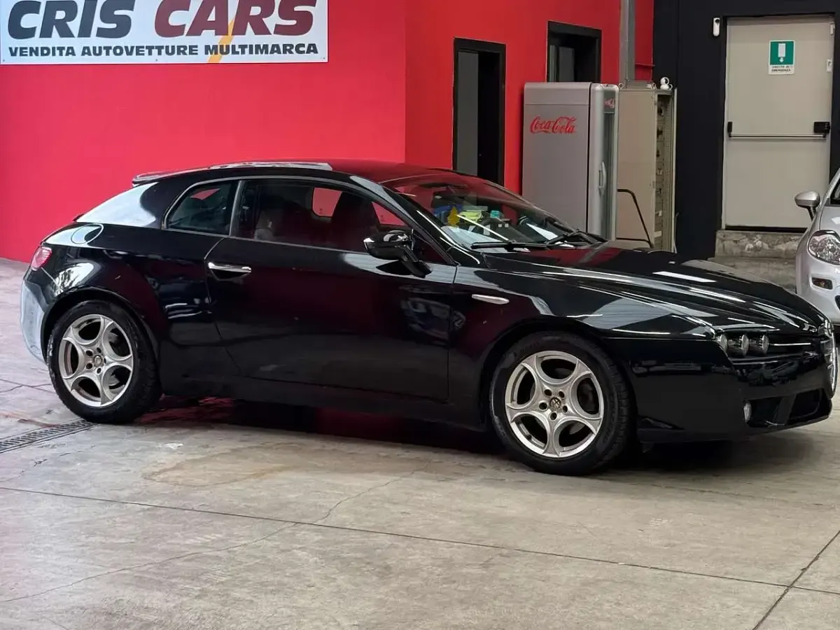 Käytetty Alfa Romeo Brera 185 HP (136 kW) 2006 Musta Coupe - kaksiovinen