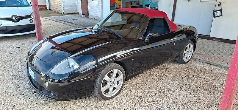 Usata Fiat Barchetta 131 CV (96 kW) 2005 Nero Cabrio
