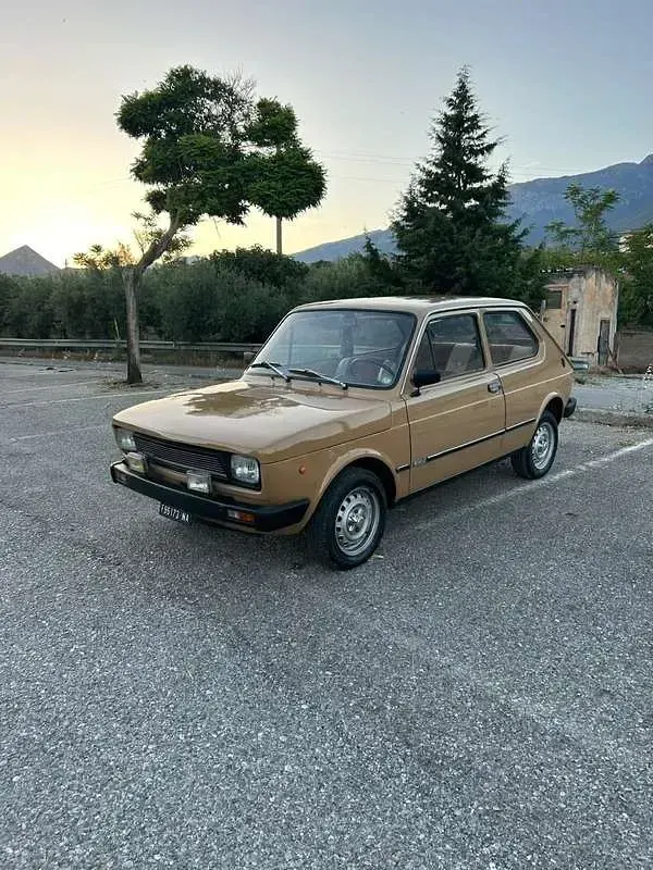 Usata Fiat 127 45 CV (33 kW) 1981 Marrone Berlina
