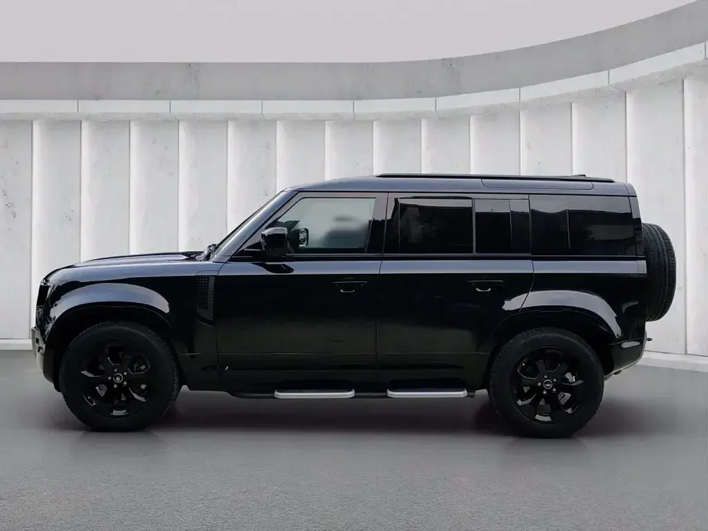 Usata Land Rover Defender SE Dynamic 200 CV (147 kW) 2025 Nero SUV