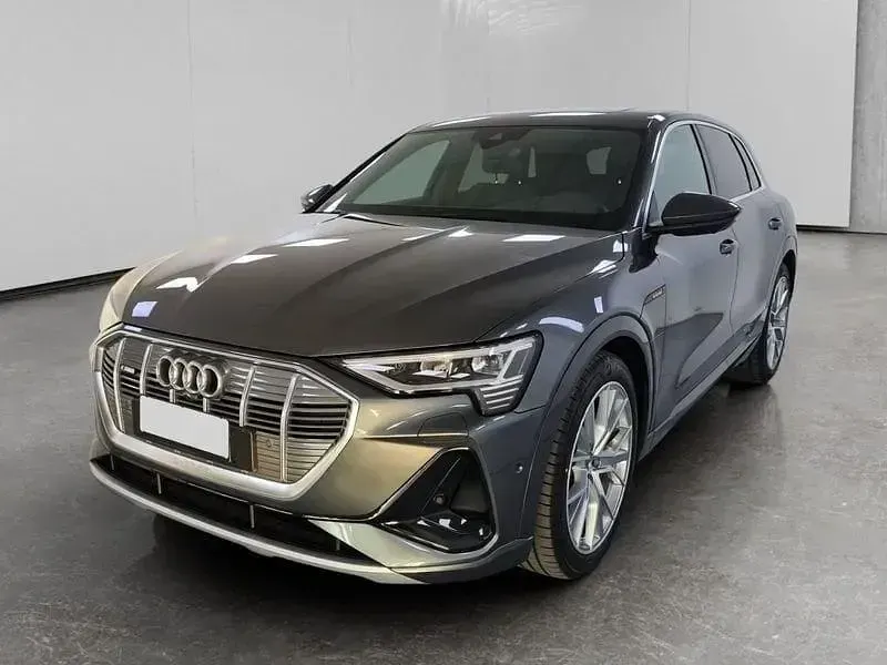 Usata Audi e-tron S-Line 230 kW (313 CV) 2021 Grigio SUV