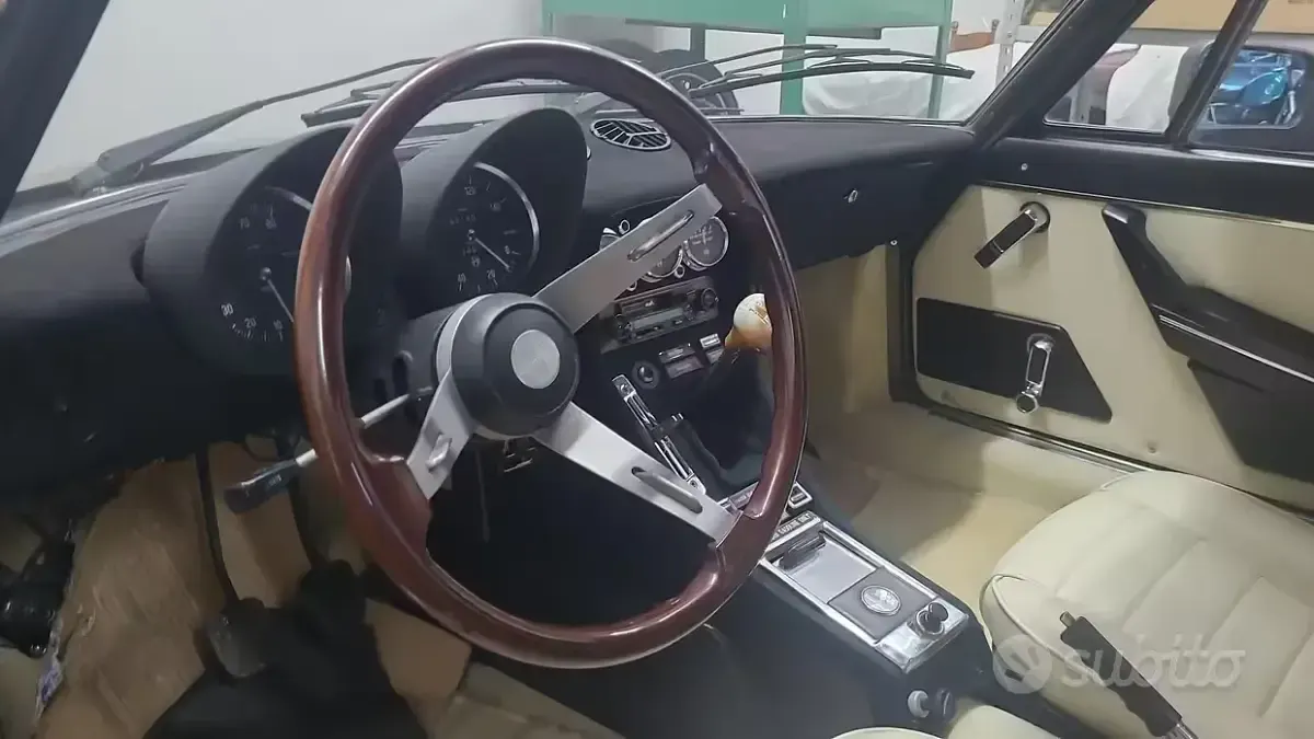 Usata Alfa Romeo 2000 128 CV (94 kW) 1970 Nero Cabrio