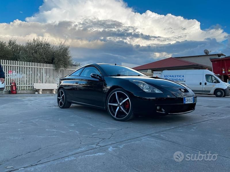 Usata Toyota Celica T2 143 CV (105 kW) 2001 Nero Coupé