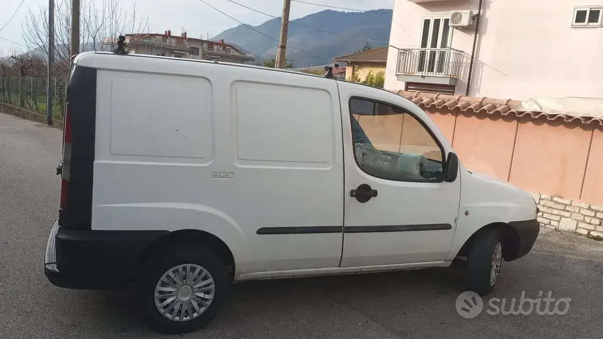 Usata Fiat Doblò 2004 Bianco Monovolume