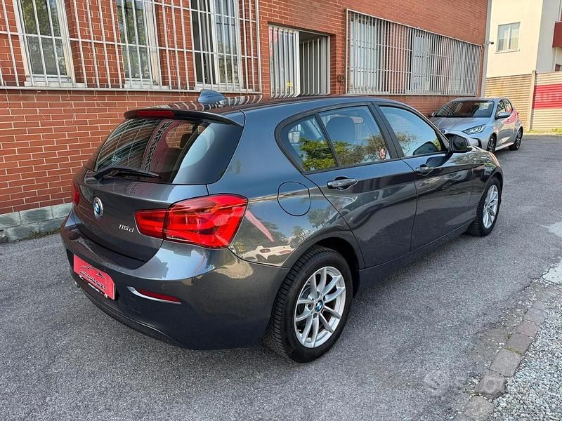 Usata BMW 116 Sport Line 116 CV (85 kW) 2016 Grigio Utilitaria