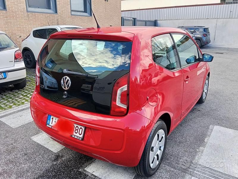 Usata VW up! 2015 Rosso Utilitaria
