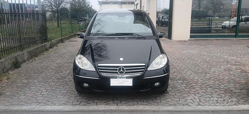 Usata Mercedes A180 109 CV (80 kW) 2007 Nero Berlina