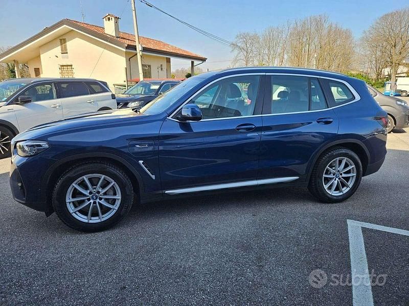 Usata BMW X3 184 CV (135 kW) 2022 Blu/azzurro SUV