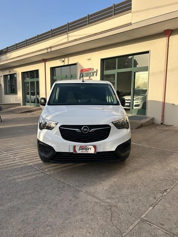 Usata Opel Combo S 131 CV (96 kW) 2020 Bianco Monovolume