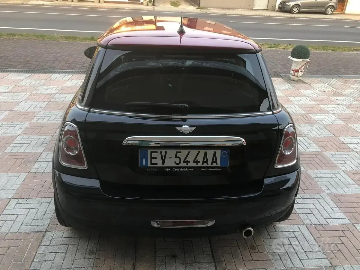 Usado Mini Cooper 90 HP (66 kW) 2014 Preto Citadino