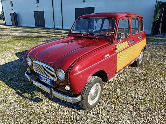 Usata Renault R4 1966 Bordeaux Berlina