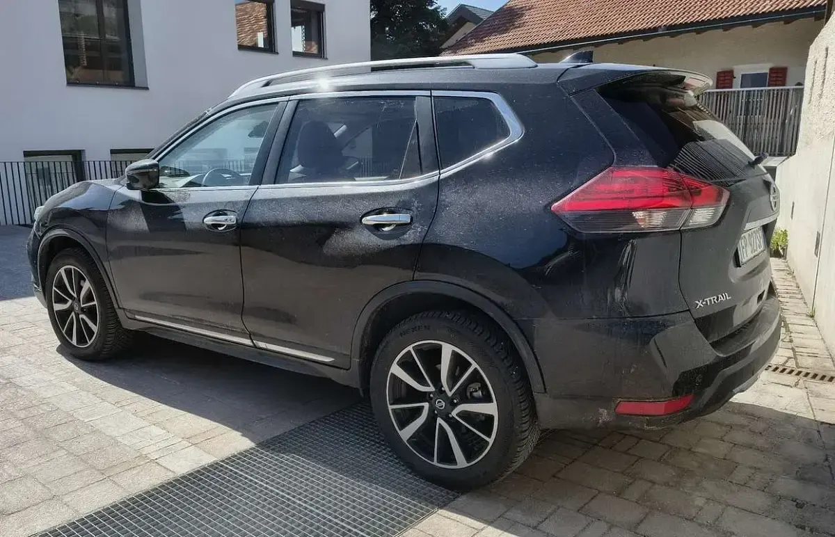 Używany Nissan X-Trail Tekna 177 KM (130 kW) 2018 Czarny SUV