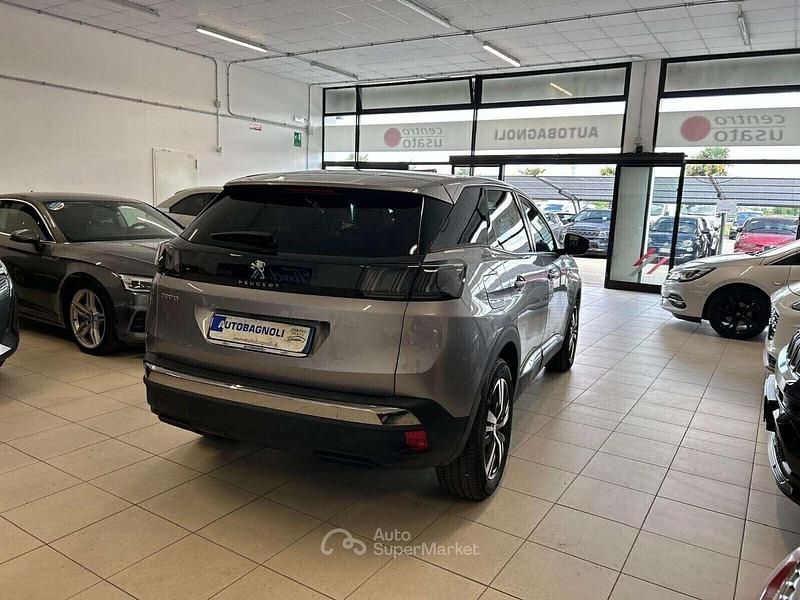 Usata Peugeot 3008 Allure 131 CV (96 kW) 2024 Grigio SUV