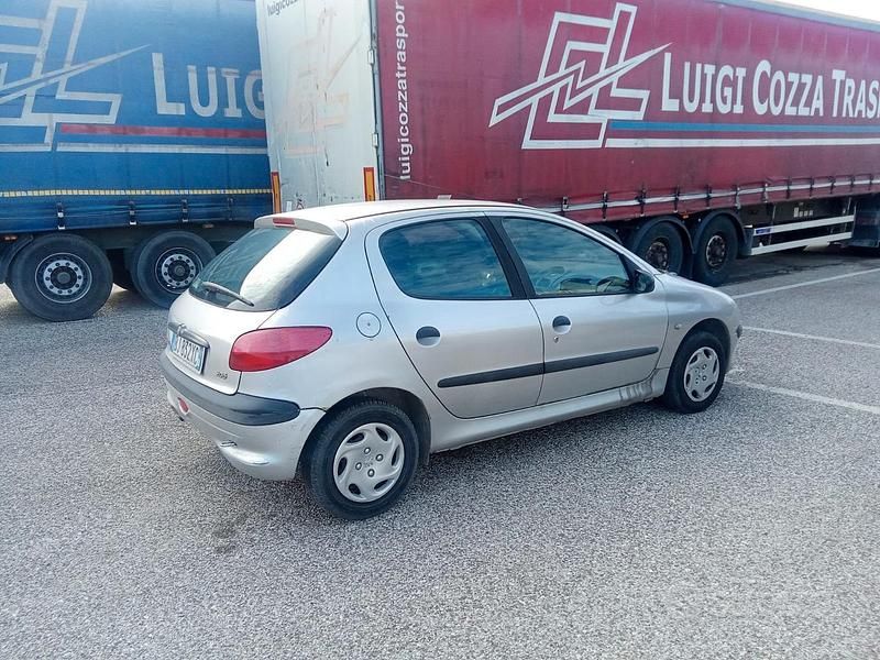 Usata Peugeot 206 2000 Grigio Berlina