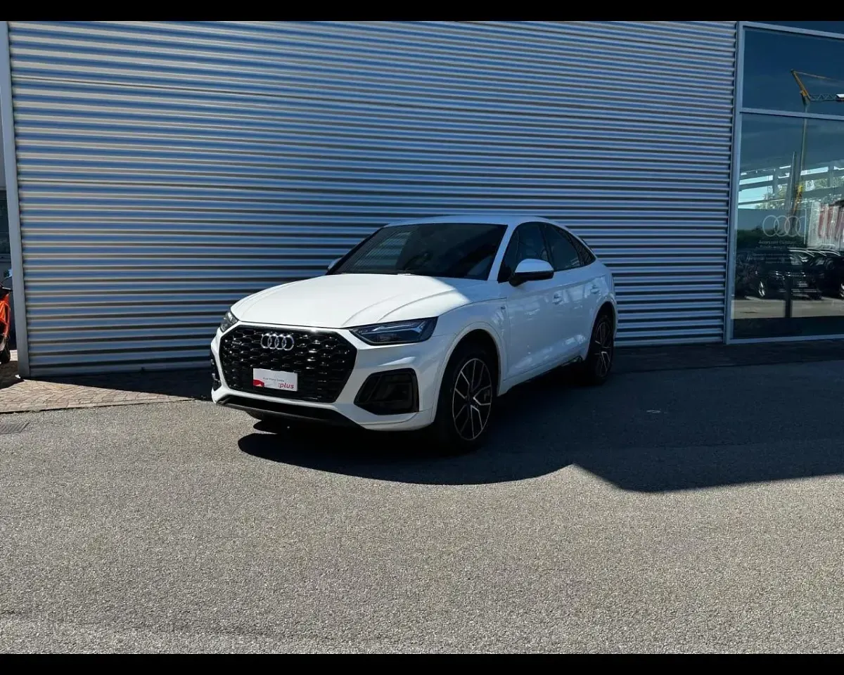 Usata Audi Q5 Sportback S-line plus 204 CV (150 kW) 2023 Bianco SUV