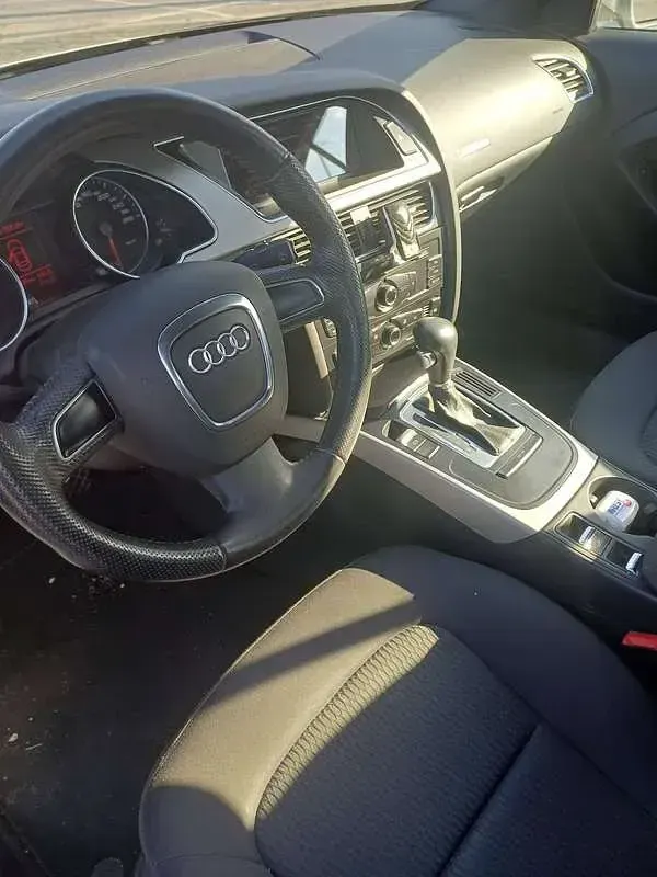 Usata Audi A5 Cabriolet 160 CV (117 kW) 2010 Argento Cabrio