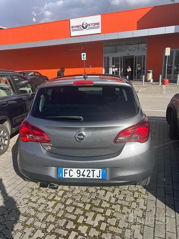 Usata Opel Corsa 2016 Grigio Utilitaria