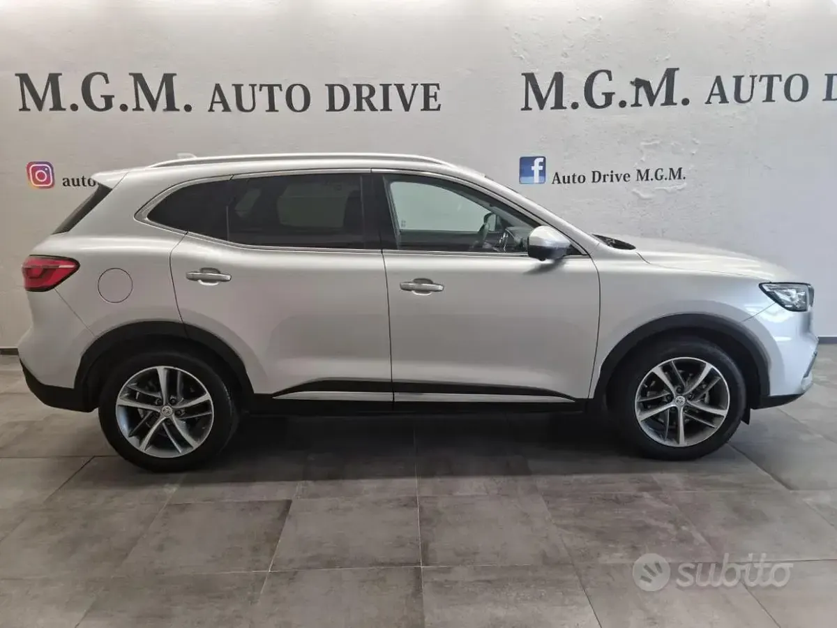 Usata MG EHS Luxury 162 CV (119 kW) 2023 Grigio SUV