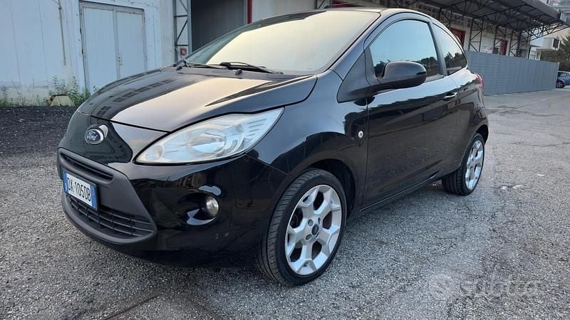 Nero Usata 2009 Ford Ka Titanium Tre volumi | 4500 € (Molto cara) - Immagine 1/4