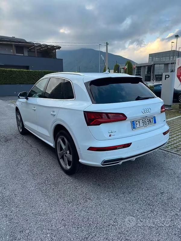 Usata Audi Q5 S-line plus 2019 Bianco SUV