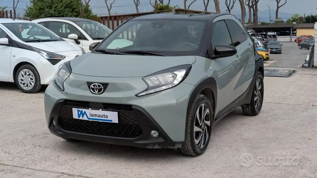 Usata Toyota Aygo X Trend 72 CV (52 kW) 2025 Verde SUV
