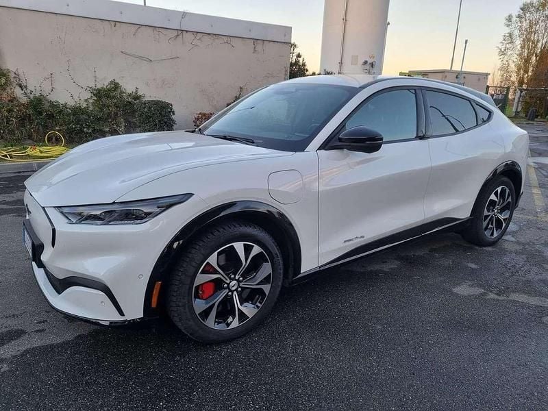 Usata Ford Mustang Mach-E Standard Range 124 kW (169 CV) 2022 Bianco SUV