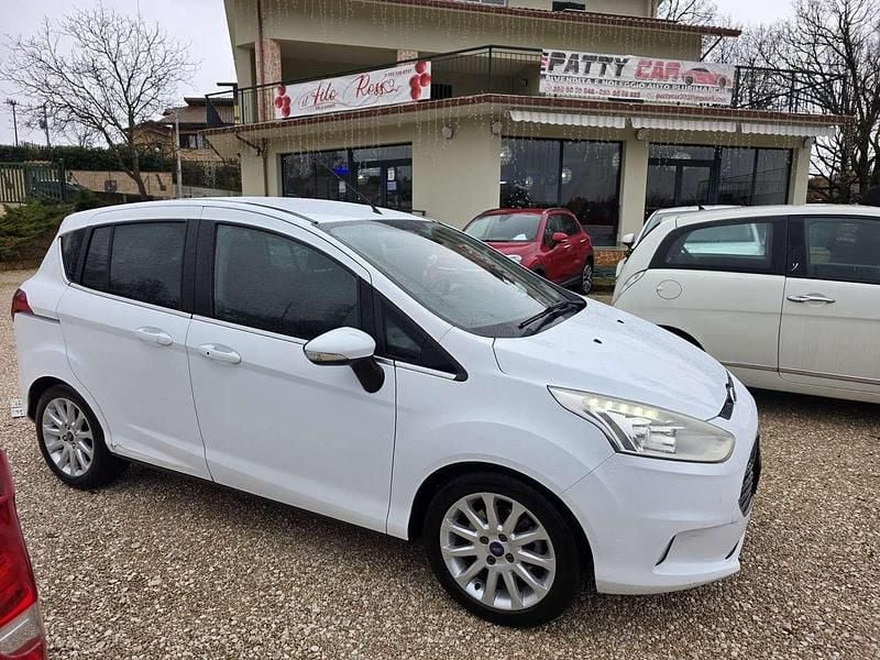 Usata Ford B-MAX Business Edition 75 CV (55 kW) 2014 Bianco Monovolume