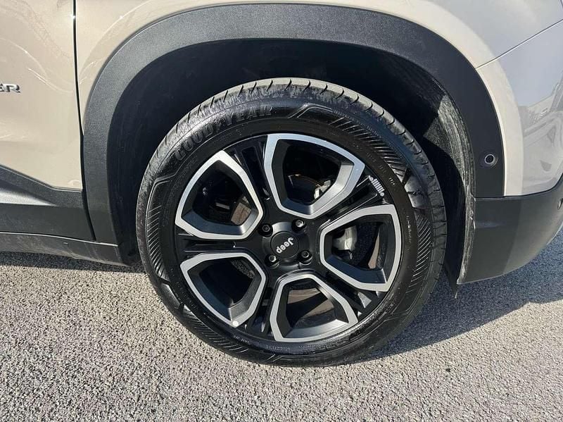 Usata Jeep Avenger Summit 101 CV (74 kW) 2025 Beige SUV