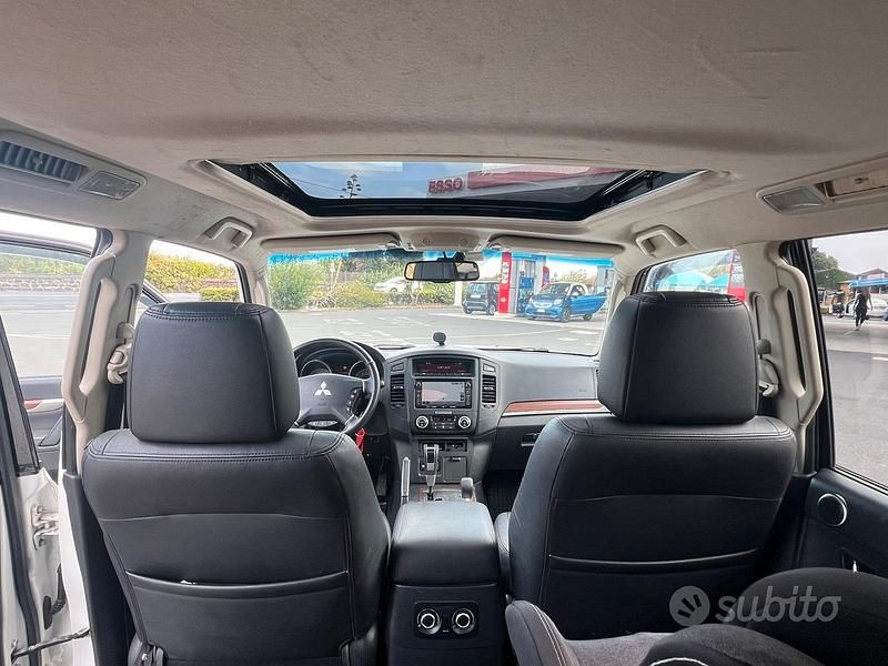 Usata Mitsubishi Pajero Instyle 200 CV (147 kW) 2014 Bianco SUV