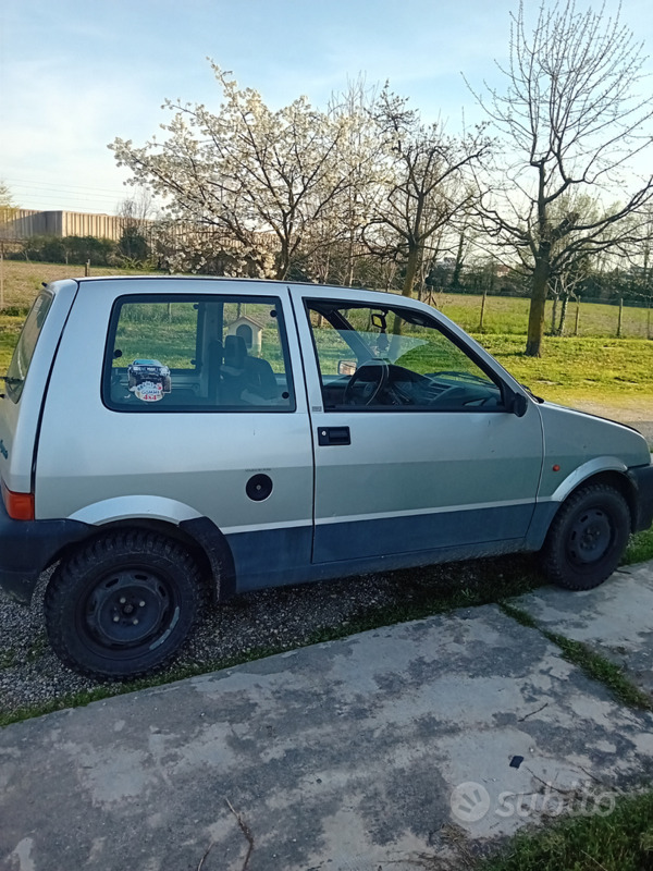 Usato 1995 Fiat 500 Benzin 39 CV (800 €)
