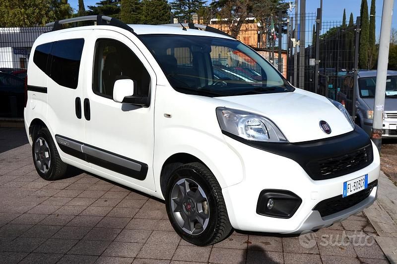 Usata Fiat Qubo Trekking 80 CV (58 kW) 2017 Bianco Monovolume