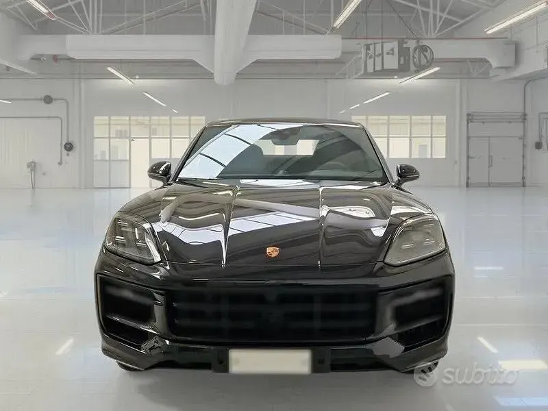 Usata Porsche Cayenne Coupe 353 CV (259 kW) 2024 Nero SUV