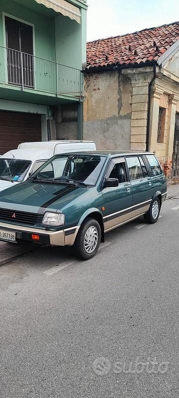Usata Mitsubishi Space Wagon 1990 Verde Monovolume