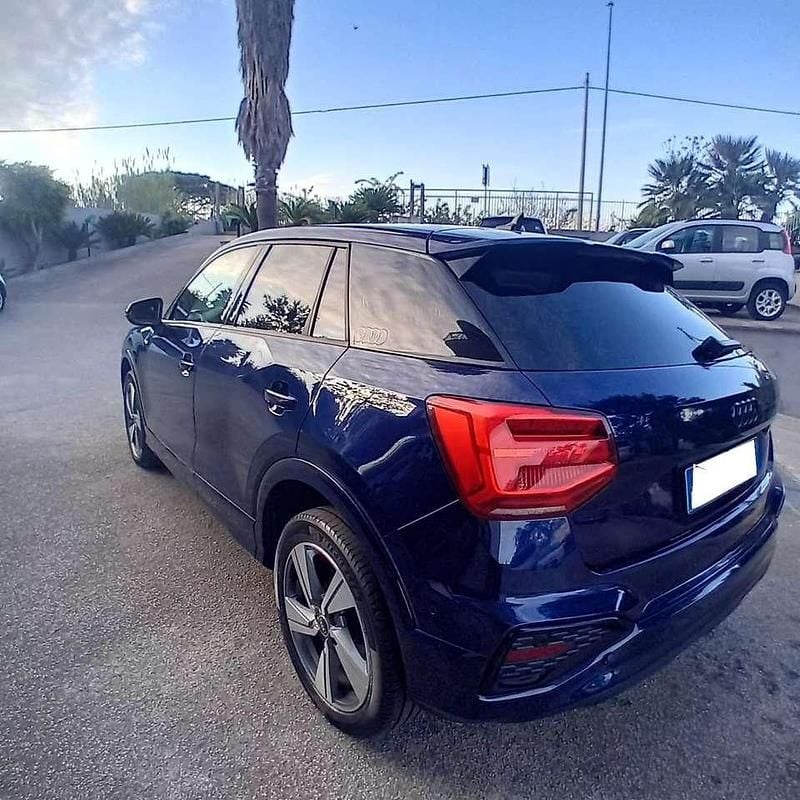 Usata Audi Q2 Admired 61 CV (44 kW) 2022 Blu/azzurro SUV