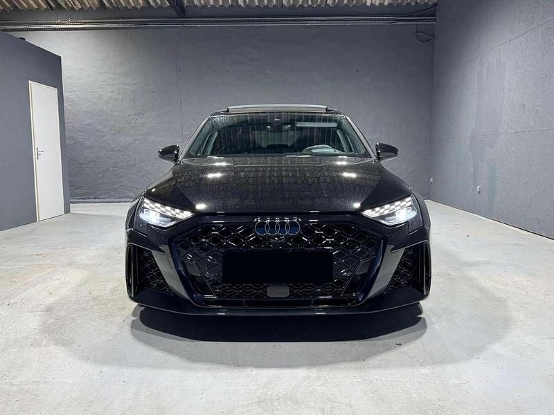 Usata Audi RS3 Ambiente 400 CV (294 kW) 2024 Nero Berlina